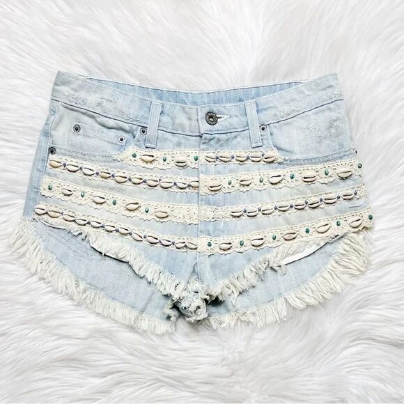 CARMAR Rigid Denim Mid Rise Sea Shell Cut Off Shorts Light Wash Size 25 - Picture 1 of 6